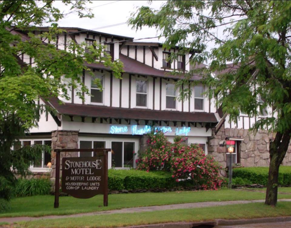 The Stone House Motel & Motor Lodge Ticonderoga Exteriér fotografie