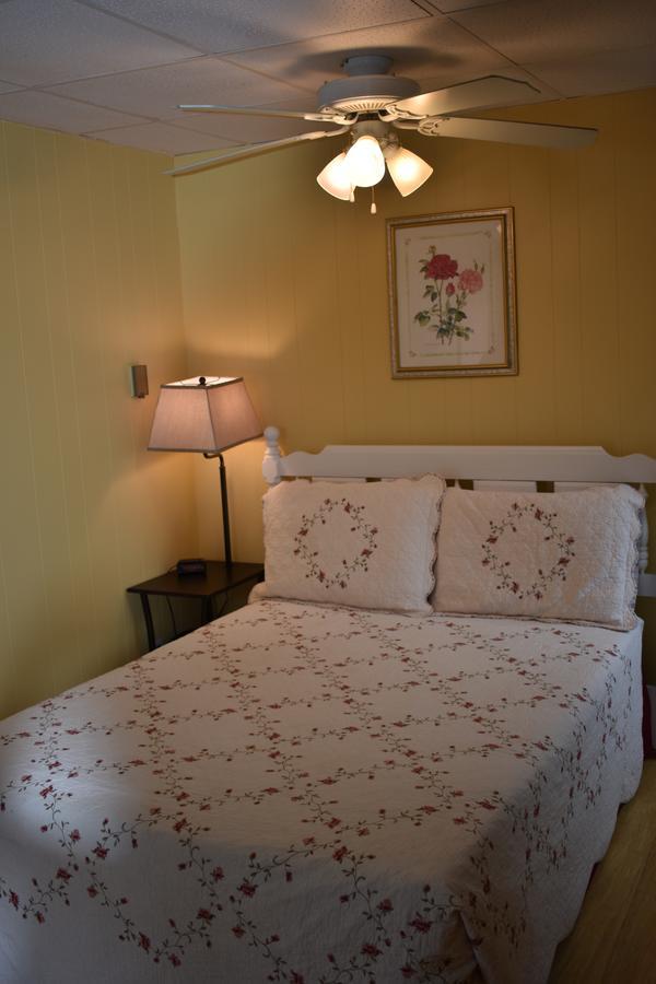 The Stone House Motel & Motor Lodge Ticonderoga Exteriér fotografie